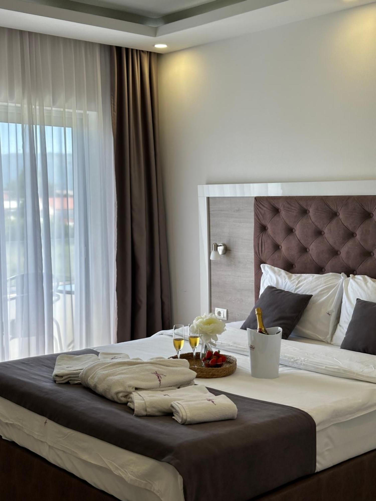 Heaven Lux Ulcinj 호텔 외부 사진