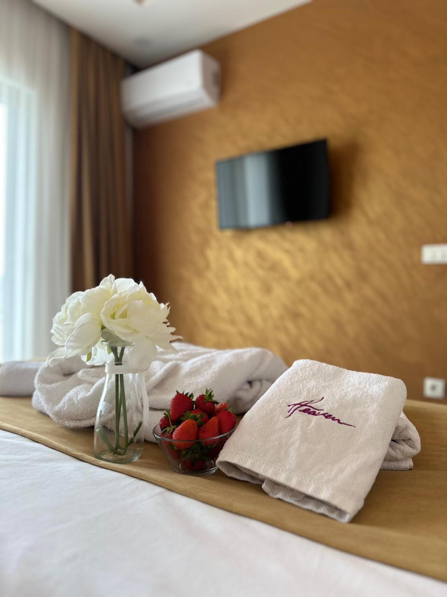Heaven Lux Ulcinj 호텔 외부 사진