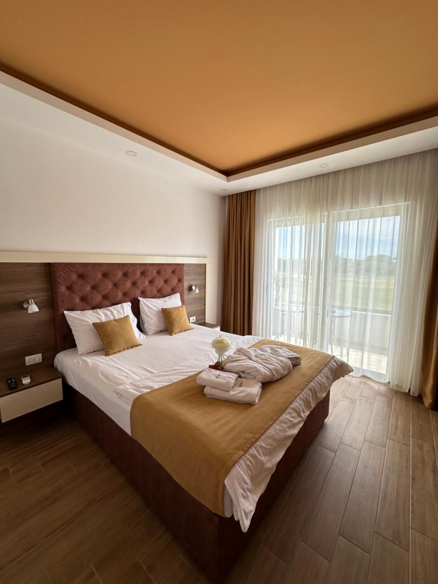 Heaven Lux Ulcinj 호텔 외부 사진